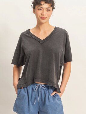 ONE LEFT: NWT COMFY BOXY LIGHTWEIGHT SLUB TEE